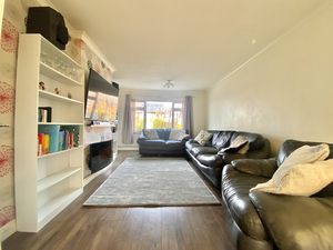 Lounge- click for photo gallery